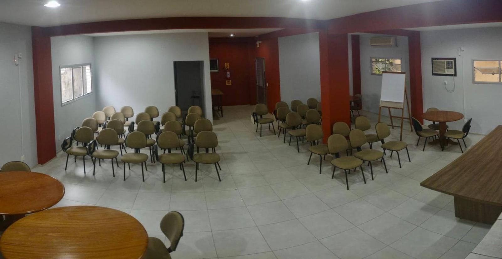 Готель Goldmen Business Criciuma Екстер'єр фото